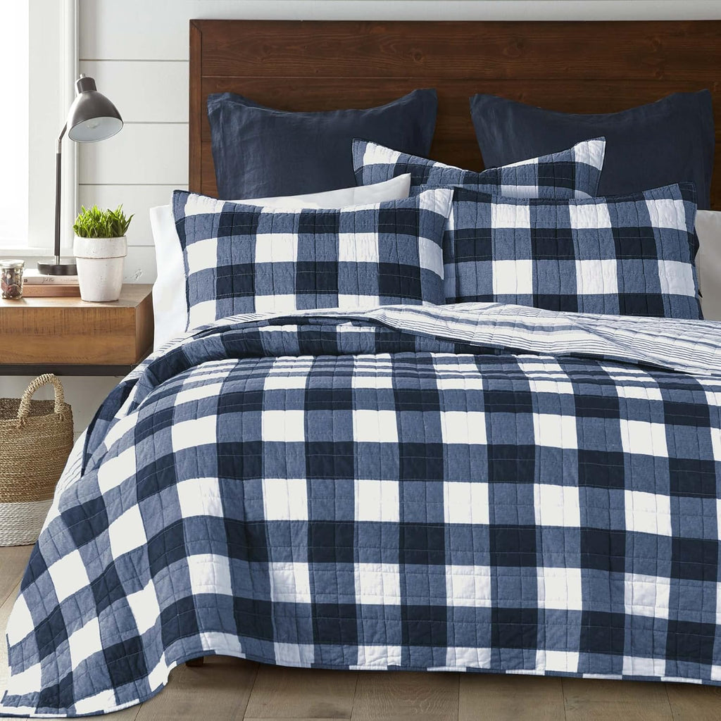 - Camden Bedspread Set - Queen Bedspread (110 X 118 In.) + Two Standard Pillow Shams (26 X 20 In.) - Buffalo Check in Navy and Cream - Reversible Pattern - Cotton