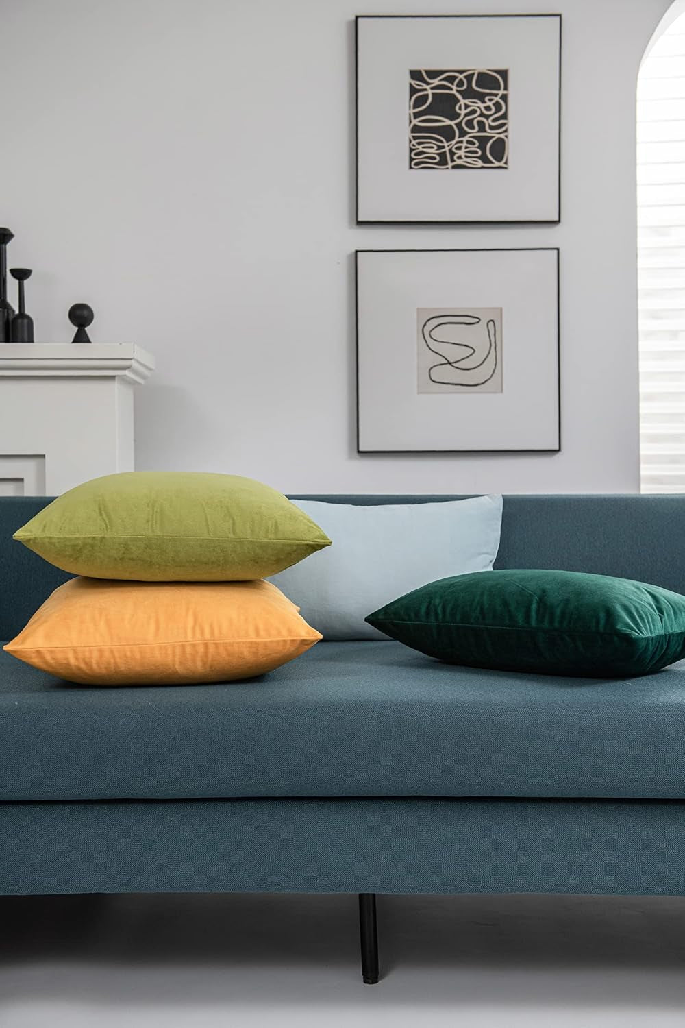 Throw Pillow Covers 22X22 Chartreuse: Pack of 2 Cozy Soft Velvet Square Modern Luxury Decorative Throw Pillow Cases for Sofa Couch Living Room Bed Home Decor