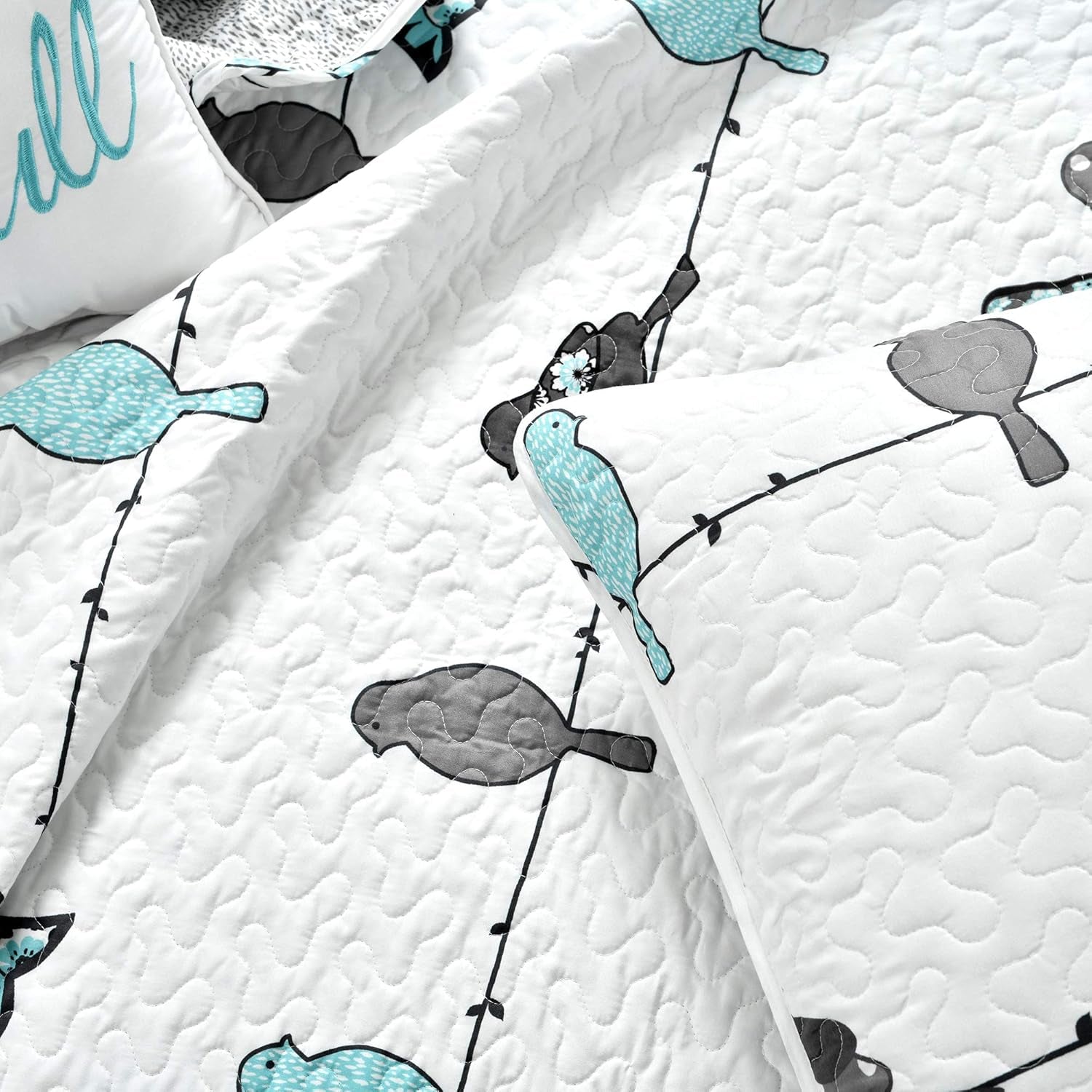 Rowley Birds Quilt Set, 7 Piece Set, Full/ Queen, Blue & Gray - Reversible Bird Bedding Set with Pillow Cases & Throw Pillows - Colorful, Whimsical, & Playful Floral Bird Print