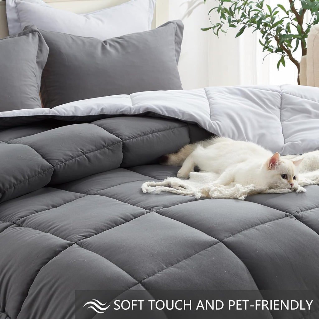 Twin Comforter Set Grey, Comforters Twin Size Bed Sets, Soft Lightweight down Alternative Bed Comforter Reversible All Season 2 Piece Set Grey/Light Gray