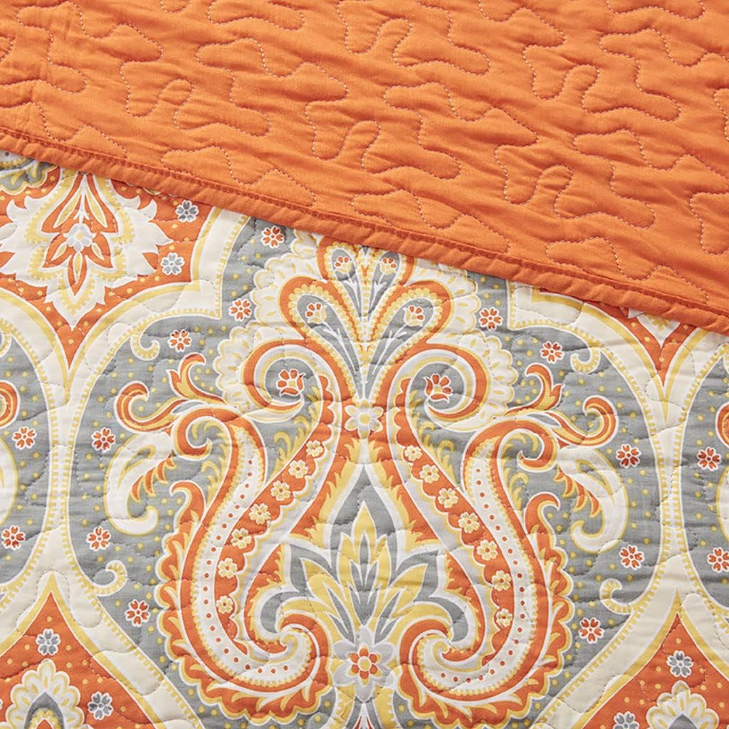 Quilt Set-Trendy Paisley Summer Cover, Cozy Coverlet Lightweight All Season Bedding Layer for Winter, Matching Shams, King/Cal King, Mona Paisley Orange