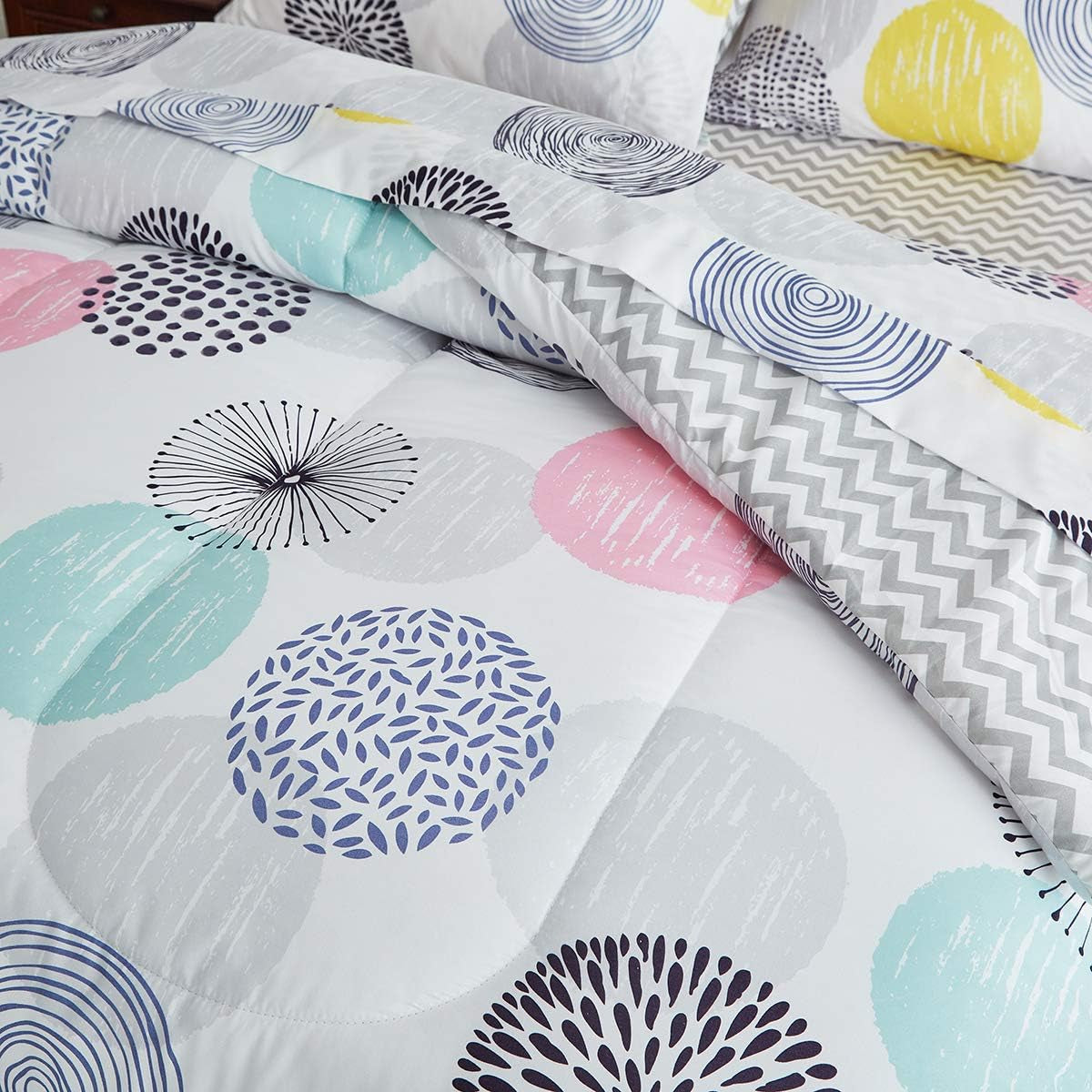6 Pieces Comforter Sheet Set Twin Size Bed in a Bag - Colorful Dots Style - Soft Microfiber, Spring Soft Bedding Set (1 Comforter, 2 Pillow Shams, 1 Flat Sheet, 1 Fitted Sheet, 1 Pillowcases)
