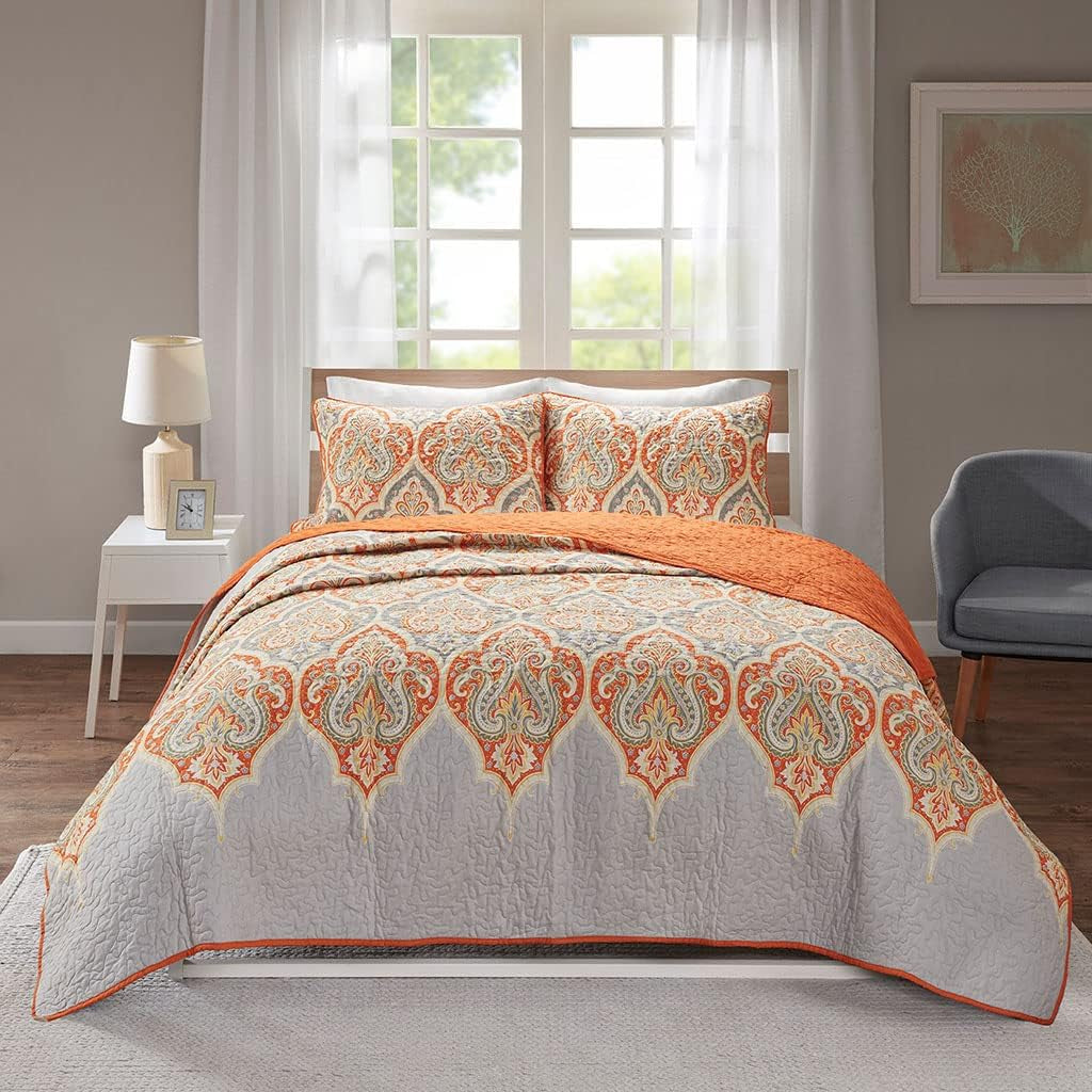 Quilt Set-Trendy Paisley Summer Cover, Cozy Coverlet Lightweight All Season Bedding Layer for Winter, Matching Shams, King/Cal King, Mona Paisley Orange
